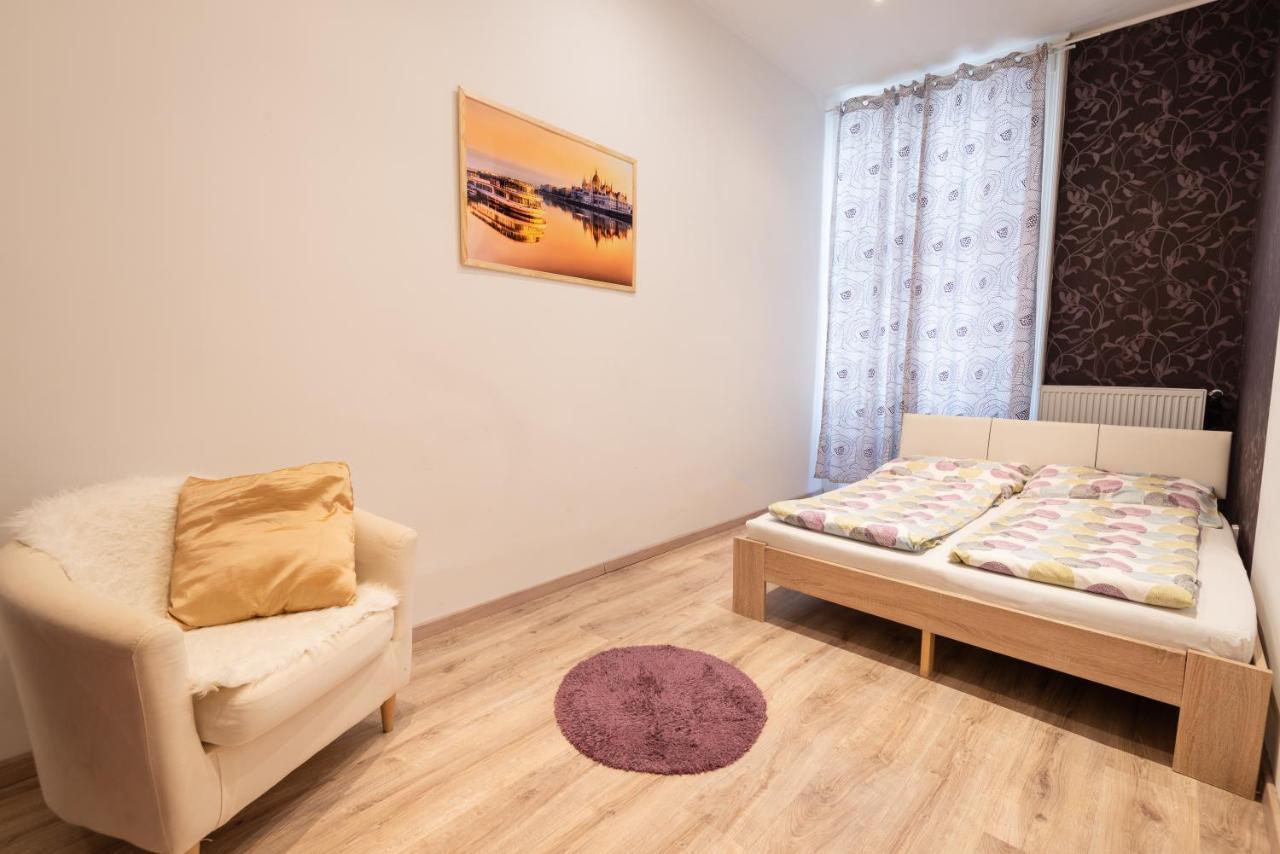 Standard Apartment By Hi5 - West End Center ブダペスト エクステリア 写真