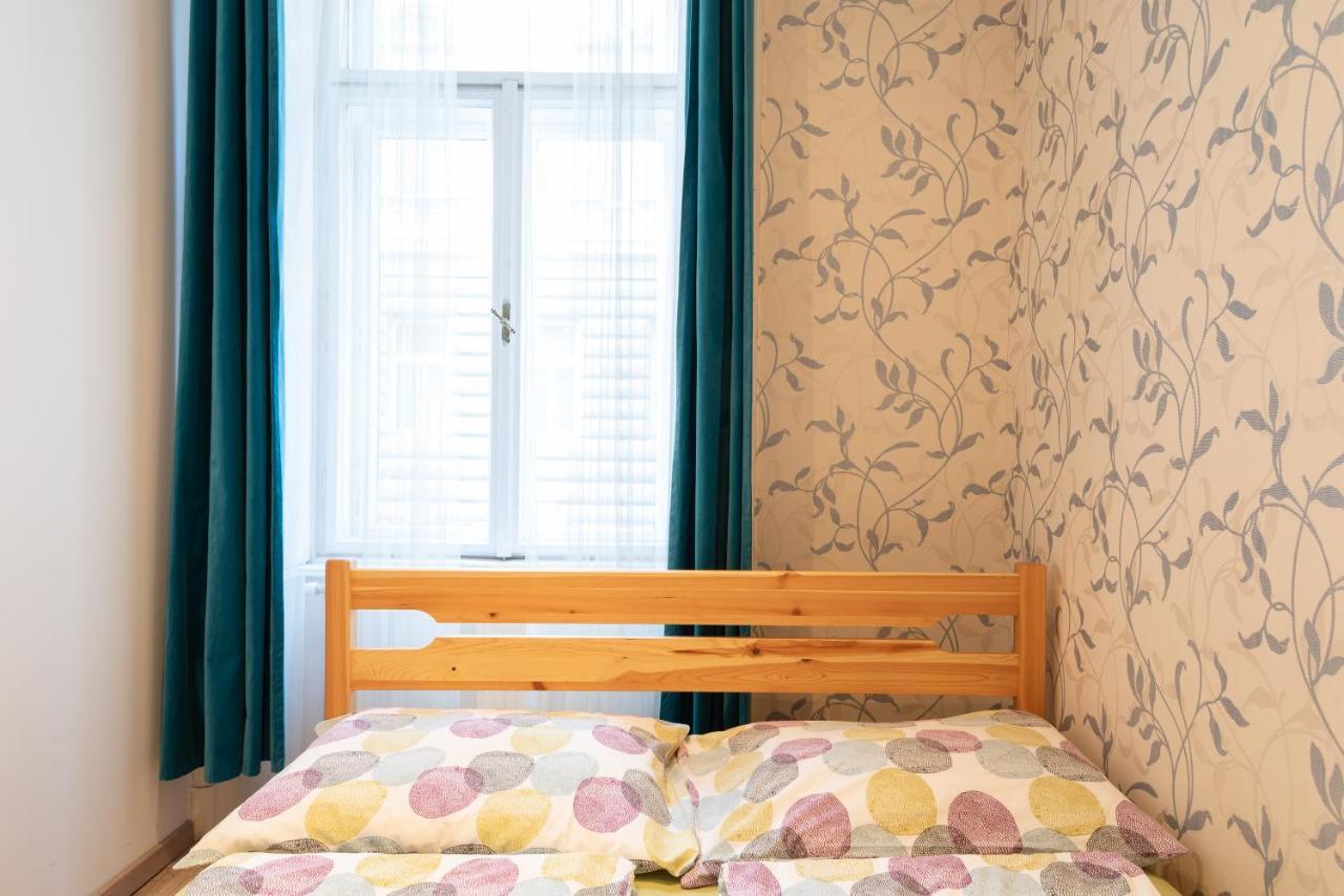 Standard Apartment By Hi5 - West End Center ブダペスト エクステリア 写真